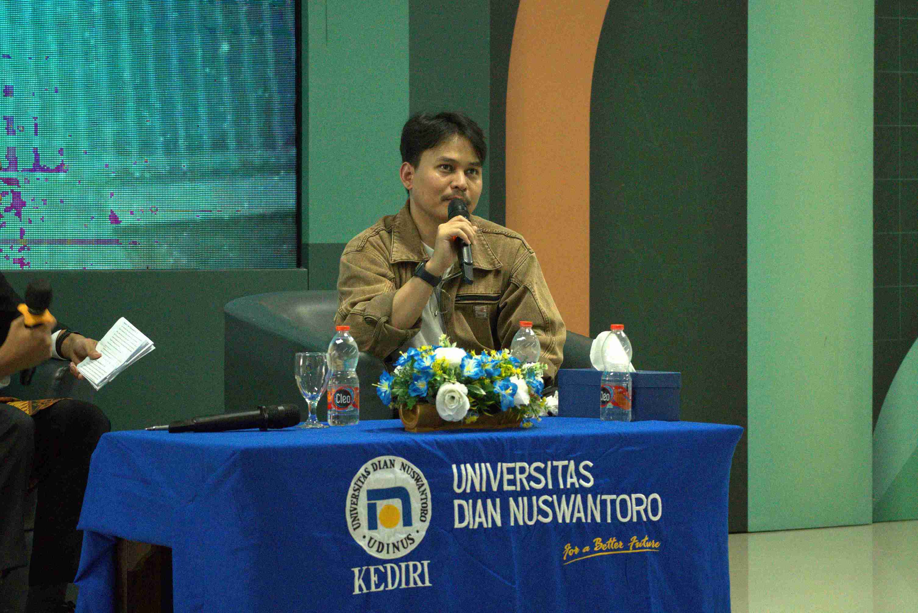 Sesi Seminar 2 - Pemateri Influencer